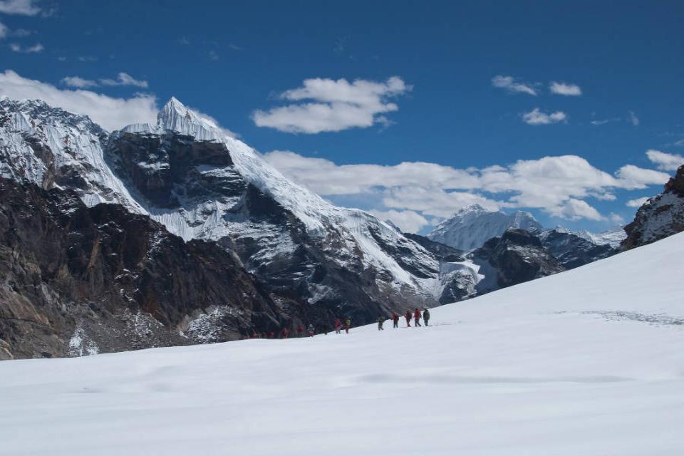 Chola Pass Trekking