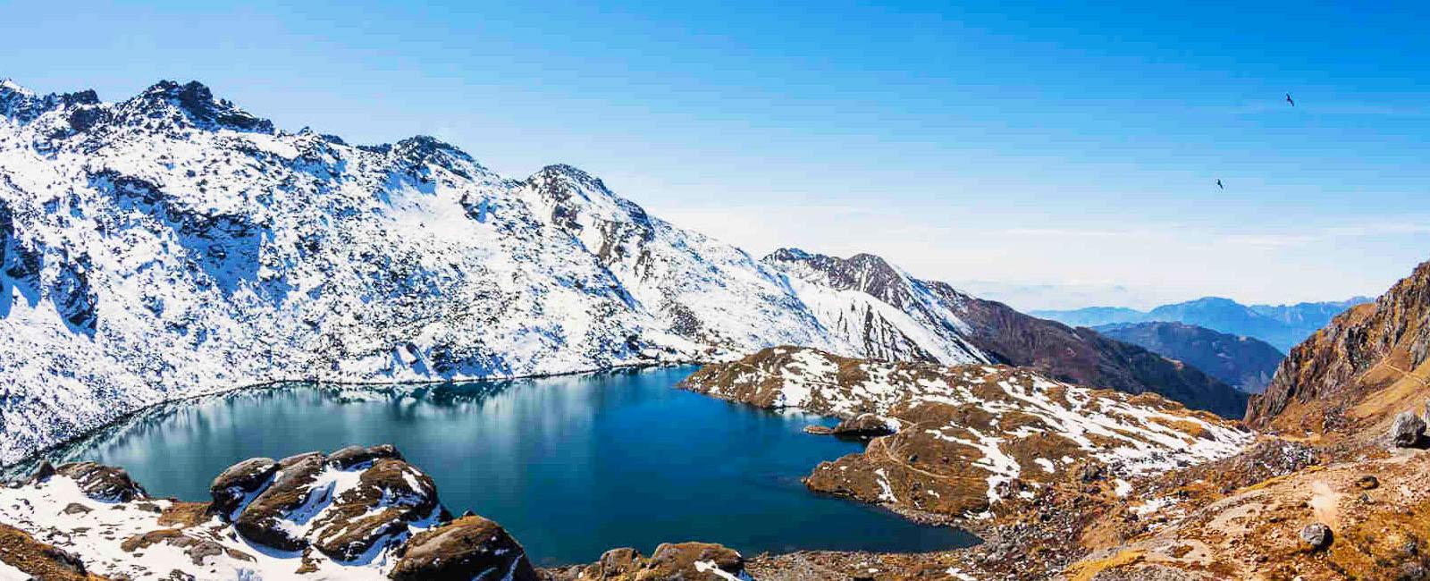  Langtang, Gosainkunda & Helambu Trek