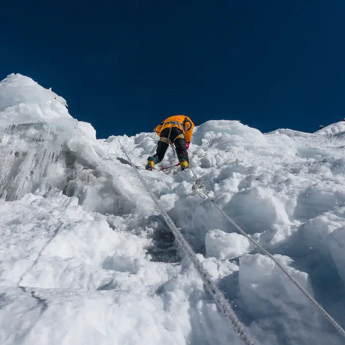 climbing island peak