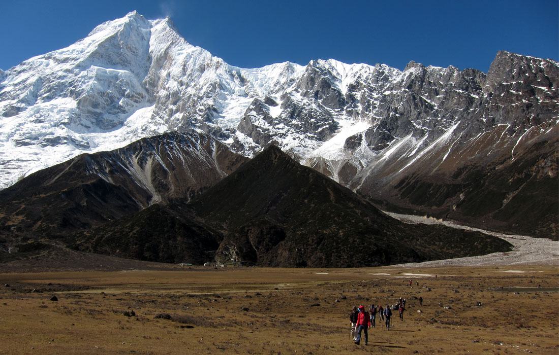 Manaslu Circuit Trek via Barpak