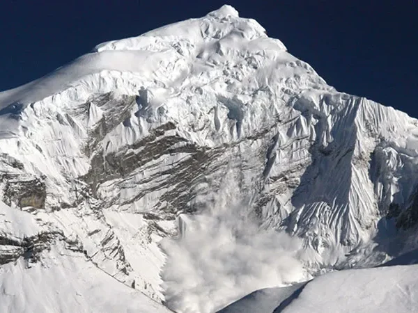 Chulu East Peak Climbing
