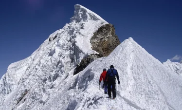 lobuche-west-peak-climbing