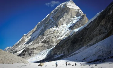 pharcharmo-peak-climbing